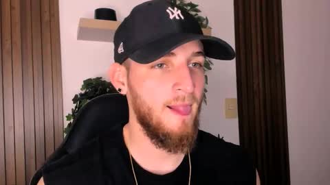 Juan online show from December 19, 2025, 3:02 am