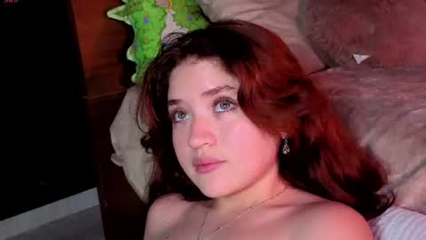 greeneyes_diamond online show from August 3, 2026, 10:02 pm