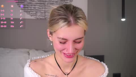 Kelly online show from February 11, 2026, 1:38 pm