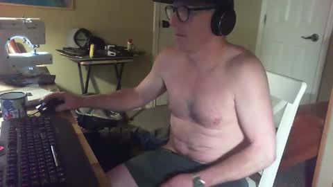 greenrooster1 online show from November 2, 2025, 8:28 am