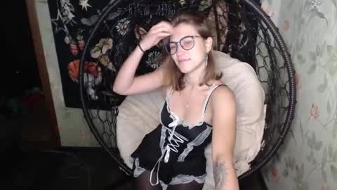 Lina online show from September 11, 2025, 11:43 am