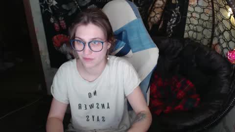 Lina online show from March 23, 2026, 12:31 pm