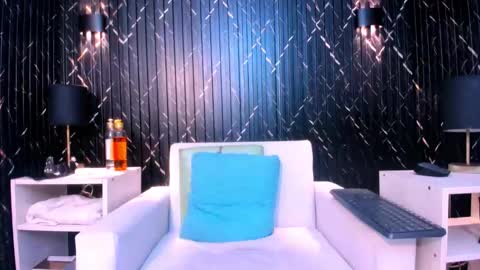 GregorySforza online show from November 14, 2025, 12:59 pm