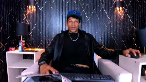 GregorySforza online show from December 15, 2025, 5:06 pm