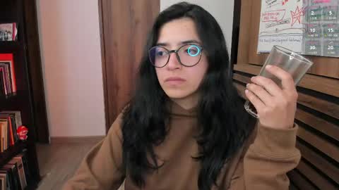 Greta online show from April 21, 2026, 2:51 am