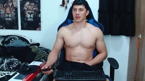 griego01 online show from March 4, 2025, 6:04 am