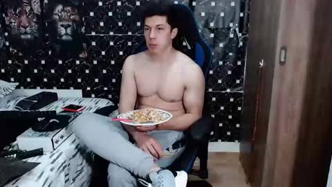 Snapshot of griego01 chatting on March 17, 2026, 12:37 am griego01 online show from March 17, 2026, 12:37 am