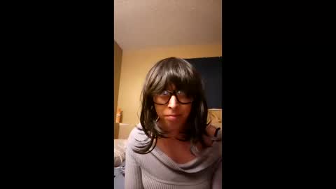 Snapshot of grippy__sissy chatting on April 7, 2026, 10:53 pm Its Grippy online show from April 7, 2026, 10:53 pm