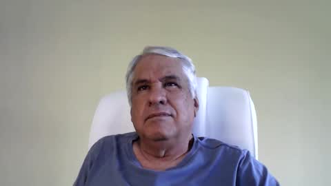 grisa01 online show from February 4, 2025, 12:22 pm