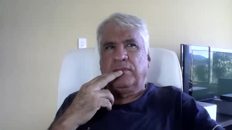 grisa01 online show from May 7, 2026, 12:10 pm