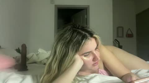 grrlgod online show from December 3, 2024, 11:57 pm