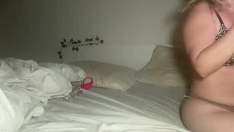 Snapshot of grrlgod chatting on June 18, 2026, 2:34 am grrlgod online show from June 18, 2026, 2:34 am