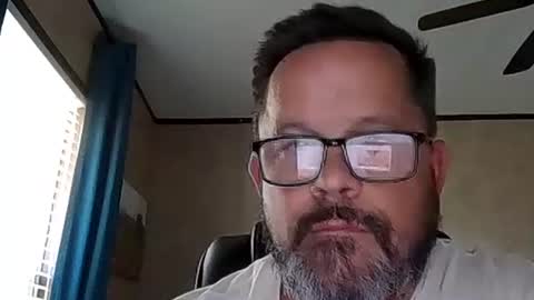 Snapshot of gtn86 chatting on October 27, 2025, 9:52 pm gtn86 online show from October 27, 2025, 9:52 pm