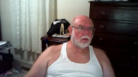 Gary online show from April 18, 2026, 12:58 am