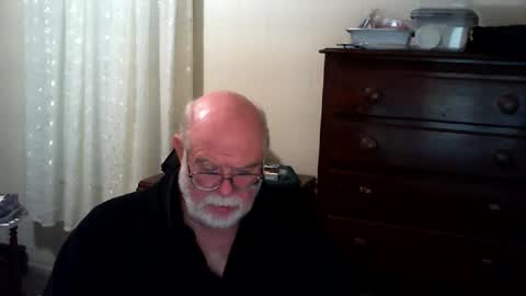 Snapshot of gtnolder60 chatting on May 2, 2026, 1:43 am Gary online show from May 2, 2026, 1:43 am