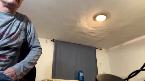 guardiannif_ online show from January 26, 2025, 8:13 pm