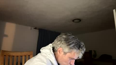 guardiannif_ online show from February 8, 2025, 10:40 pm