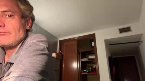 guardiannif_ online show from February 21, 2025, 9:54 pm