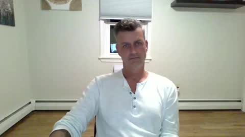 gudguy2025 online show from November 3, 2025, 2:57 am