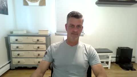 gudguy2025 online show from May 21, 2026, 5:20 pm