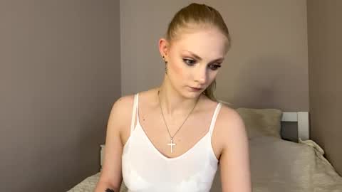 Snapshot of guessmygame chatting on April 12, 2026, 6:29 am Vanessa online show from April 12, 2026, 6:29 am