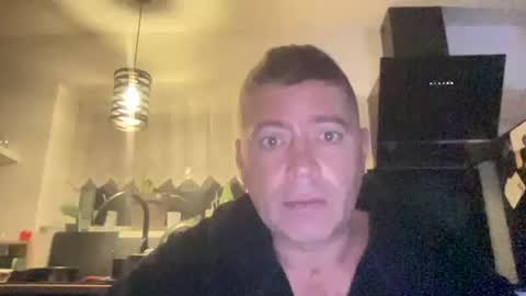 guil0 online show from September 27, 2025, 7:13 am