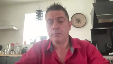 guil0 online show from February 14, 2026, 7:54 pm