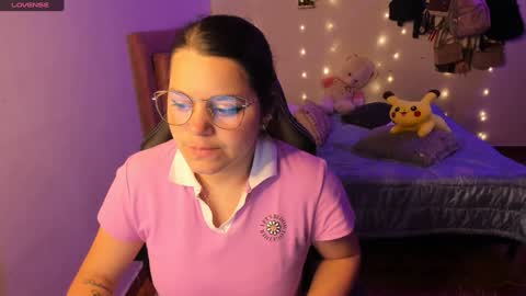 Hello Im Julieta Im 25 years old welcome to my room have fun and be happy. online show from December 9, 2024, 2:13 am