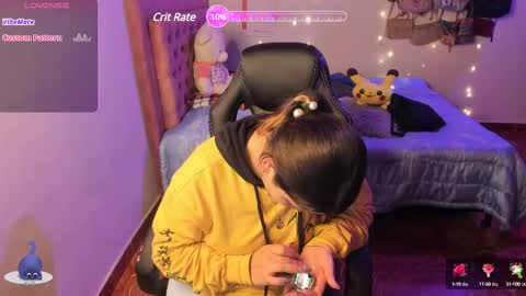 Hello Im Julieta Im 25 years old welcome to my room have fun and be happy. online show from February 13, 2025, 2:12 am