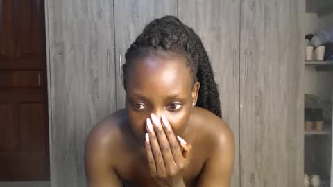 Snapshot of gulpess chatting on January 9, 2025, 10:41 pm Miss Incredible online show from January 9, 2025, 10:41 pm
