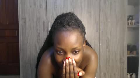 Snapshot of gulpess chatting on February 27, 2025, 11:15 pm Miss Incredible online show from February 27, 2025, 11:15 pm