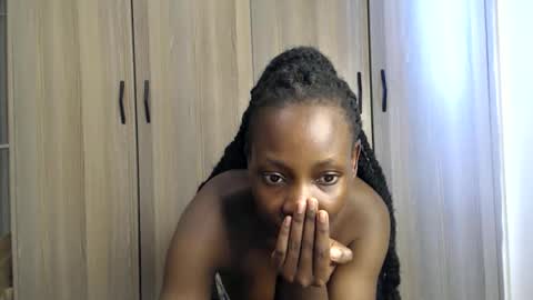 Snapshot of gulpess chatting on September 18, 2025, 11:23 am Miss Incredible online show from September 18, 2025, 11:23 am