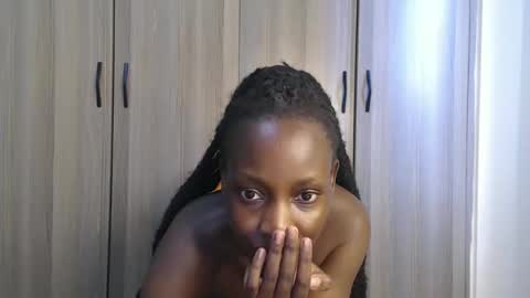 Snapshot of gulpess chatting on October 1, 2025, 11:05 am Miss Incredible online show from October 1, 2025, 11:05 am