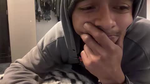 gumbywanna online show from November 17, 2025, 2:39 am