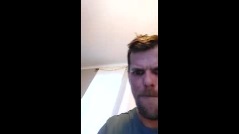 gunnarssonbenni33 online show from February 19, 2026, 6:26 pm