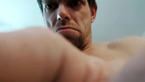 gunnarssonbenni33 online show from April 18, 2026, 8:53 pm