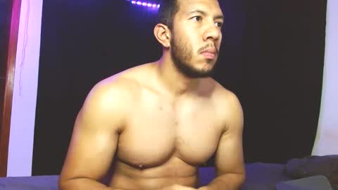 Snapshot of gurushake chatting on November 24, 2025, 4:23 am holl latino online show from November 24, 2025, 4:23 am