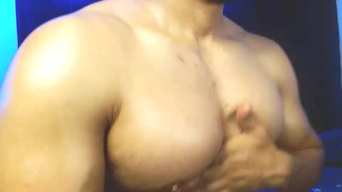 Snapshot of gurushake chatting on November 26, 2025, 5:08 am holl latino online show from November 26, 2025, 5:08 am