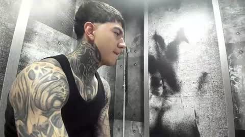 Snapshot of gury_tattoo chatting on June 22, 2026, 8:28 pm Gury online show from June 22, 2026, 8:28 pm
