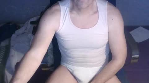 Snapshot of gusanito_enano chatting on February 17, 2026, 6:25 pm gusanito_enano online show from February 17, 2026, 6:25 pm