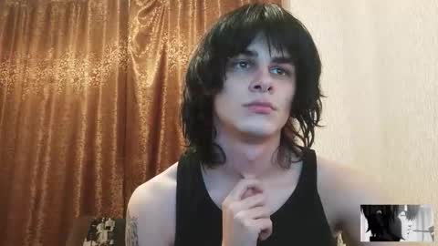 gushill_ online show from November 10, 2025, 12:31 am