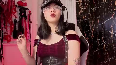 Snapshot of guxplo_ chatting on September 26, 2025, 1:04 pm Miss online show from September 26, 2025, 1:04 pm