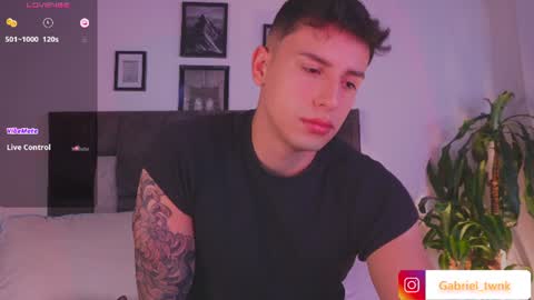 Snapshot of guy_twinks chatting on June 18, 2026, 4:13 am Gabriel online show from June 18, 2026, 4:13 am