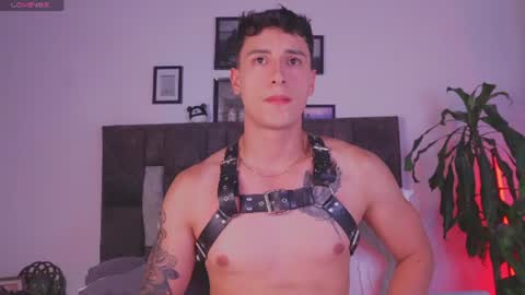 Snapshot of guy_twinks chatting on July 16, 2026, 3:56 am Gabriel online show from July 16, 2026, 3:56 am