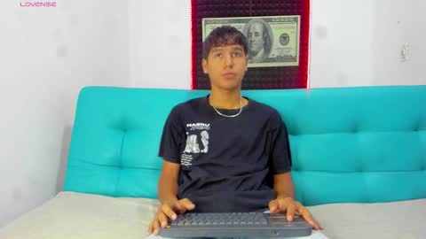 Snapshot of guys_from_turquoissestudios chatting on December 2, 2025, 6:30 am Carl Milton online show from December 2, 2025, 6:30 am