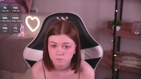 Snapshot of gwendatortoriello chatting on May 11, 2026, 4:04 pm Hello everyone Im May online show from May 11, 2026, 4:04 pm
