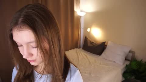 Molly online show from February 25, 2026, 5:17 am