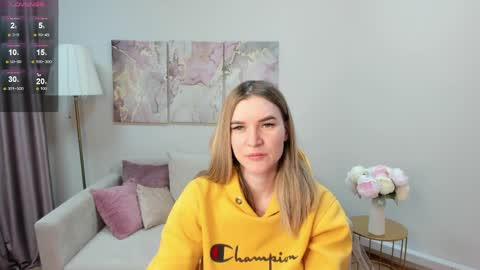 gwensmitt online show from May 24, 2026, 10:59 pm
