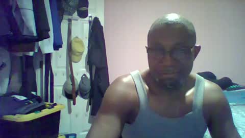 gyesaw1970 online show from November 24, 2025, 6:35 am