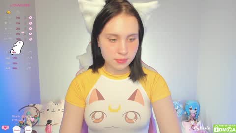 Snapshot of gylaxie chatting on December 12, 2024, 1:17 pm online show from December 12, 2024, 1:17 pm